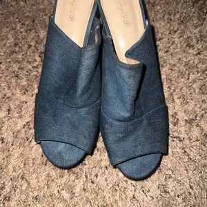 Jaclyn Smith Denim Blue Open-Toe Slide Mules Size 7 Pre-Owned